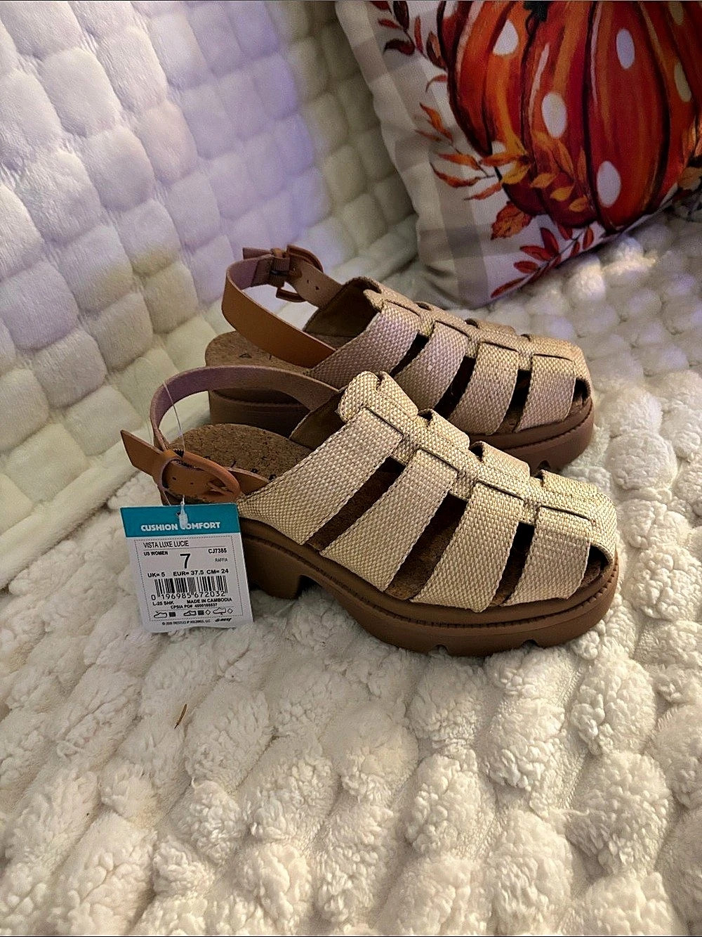 Reef Strappy Sandals Tan US 7 NWT